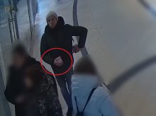 Olsztyn. Chciał pachnieć, nie chciał płacić. Teraz szuka go policja [WIDEO]