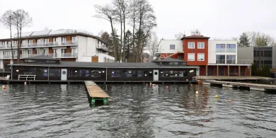 Olsztyn. Przystań Warmii nad jeziorem Ukiel sprzedana. Wpłynął wniosek o rozbiórkę [ZDJĘCIA]