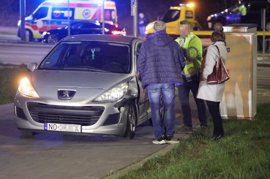 Nocna stłuczka na Nagórkach. 22-latka wymusiła pierwszeństwo