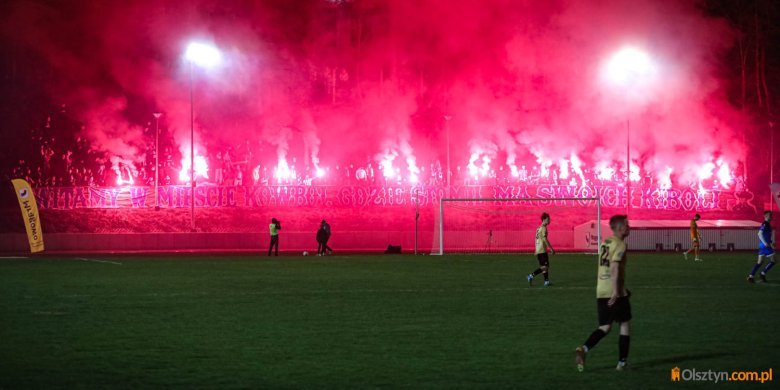 Stomil pewnie wygrał w Mrągowie na otwarciu nowego stadionu [ZDJĘCIA]