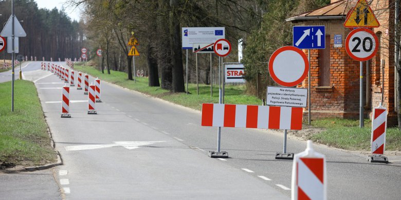 Wylot z Olsztyna na Warszawę nadal zamknięty. Mamy raport z postępu prac