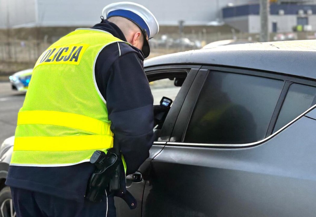 Olsztyn. 48-latek gnał przez miasto 104 km/h. Teraz przerzuci się na MPK