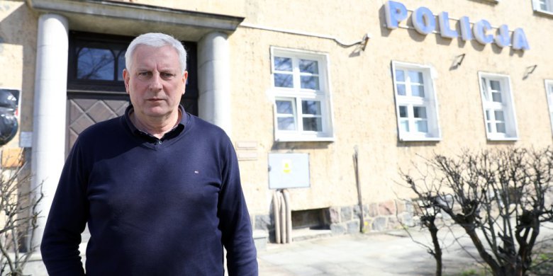 Spór o drona przy posesji burmistrza Mikołajek. Są dwie wersje wydarzeń