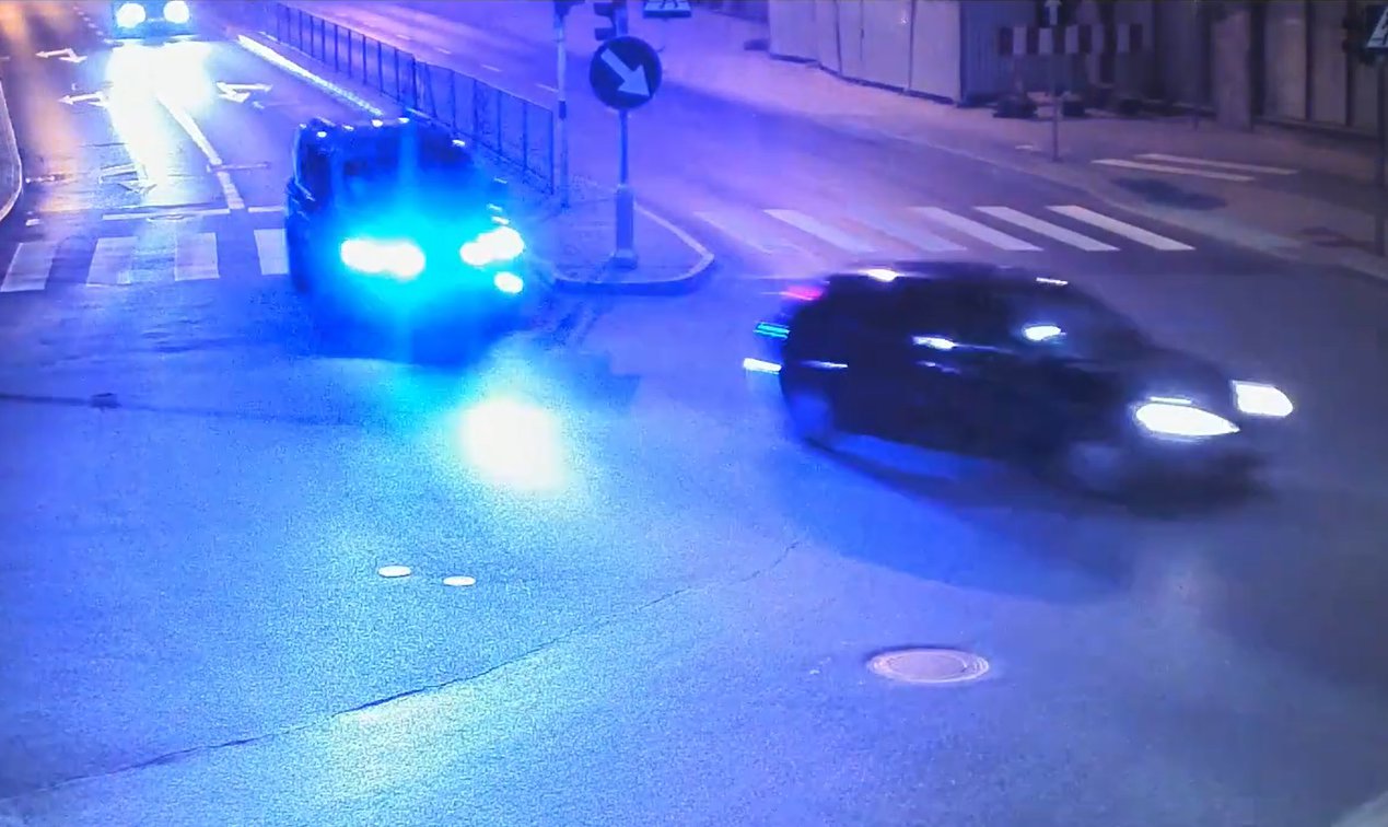 Akcja wywiadowców w centrum Olsztyna. 33-latek wpadł jak śliwka w kompot [WIDEO]