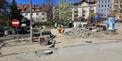 Opóźniona inwestycja w ścisłym centrum Olsztyna.  Na jakim etapie jest ul. Nowowiejskiego?