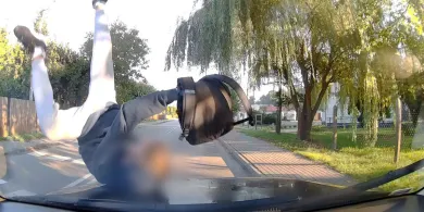 62-latek zmiótł z drogi użytkownika hulajnogi przy RCB w Olsztynie