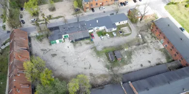 Byliśmy w nowej lokalizacji pchlego targu. Czy podbije serca miłośników staroci? [WIDEO]