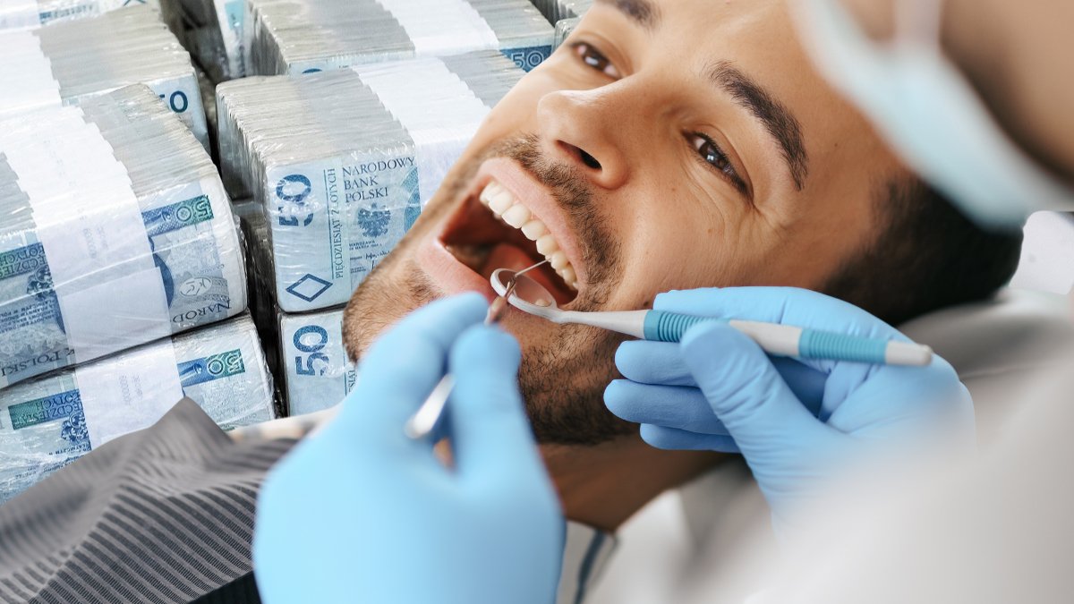 Drożyzna u dentystów coraz częściej odstrasza przed leczeniem. Głównie młodych i seniorów