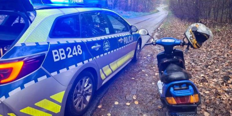 Bez uprawnień, tablic i ubezpieczenia. 15-letni kierowca motoroweru wpadł na ul. Warmińskiej