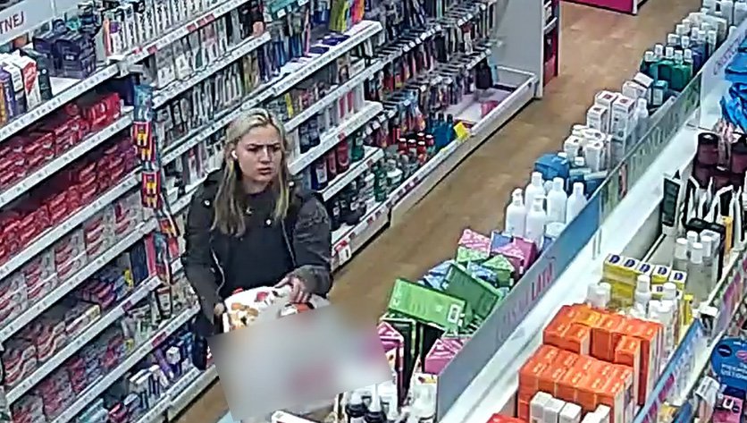 Półtleniona blondynka zrobiła sobie prezenty w Hebe. Teraz szuka jej policja [WIDEO]
