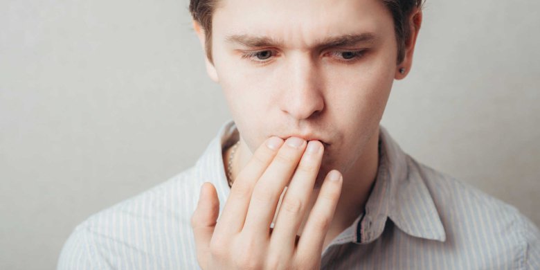 Gojenie po wyrwaniu zęba – 5 zasad, które uchronią Cię przed powikłaniami
