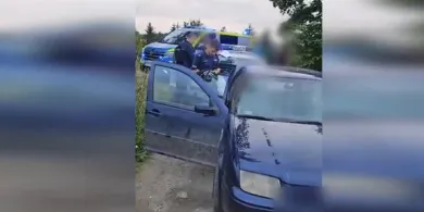 Niedziela na „podwójnym gazie”. Dwóch kierowców zatrzymanych w godzinę
