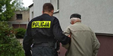 Artykuł: Zdezorientowany 95-latek błąkał się po ulicach Dobrego Miasta. Zareagowała czujna mieszkanka