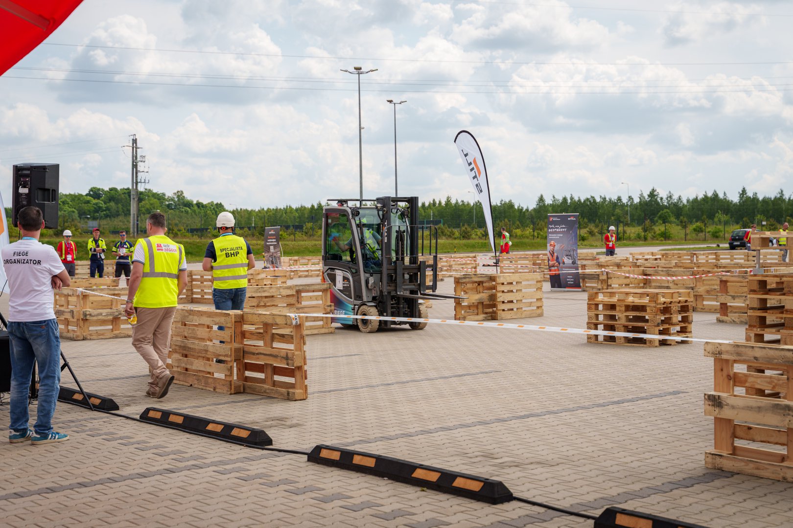 Operatorzy wózków widłowych znów zmierzą się pod Olsztynkiem. Przed nami ogólnopolskie mistrzostwa