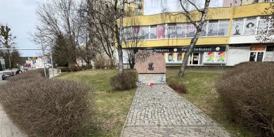 Artykuł: Nie tylko korki i światła. Plac Powstańców Warszawy w Olsztynie ma niezwykłą historię