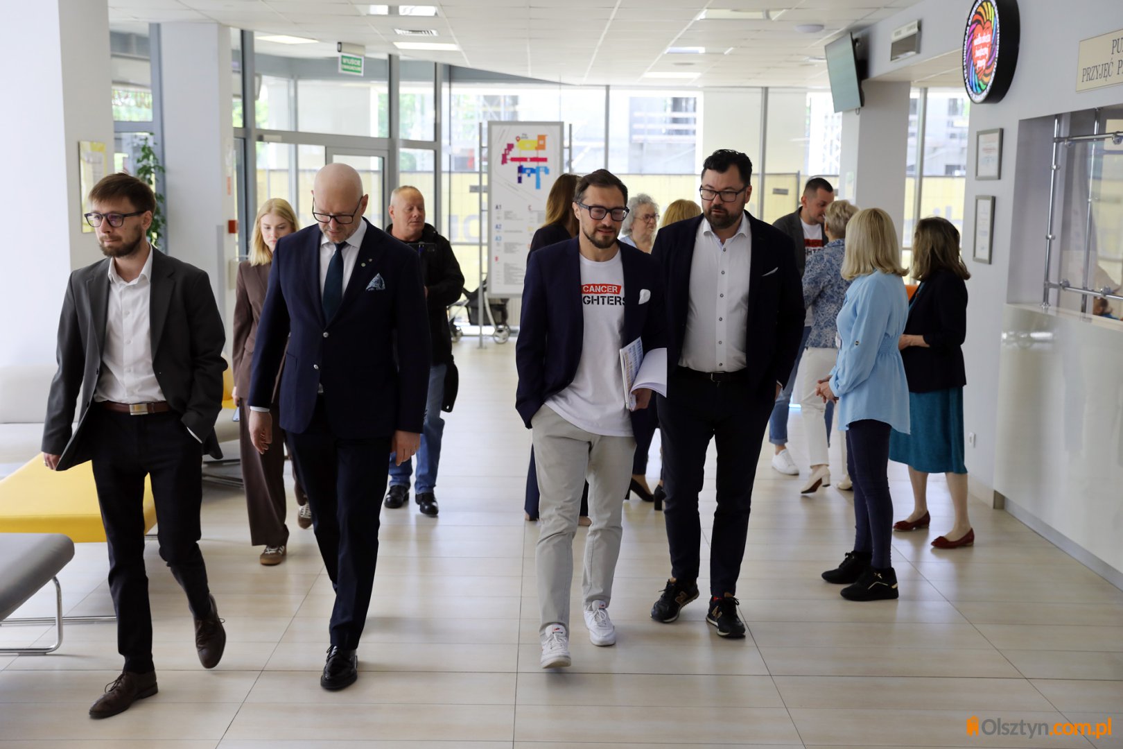 Wizyta Cancer Fighters w szpitalu dziecięcym w Olsztynie. Będą pieniądze na rozwój onkologii? [ZDJĘCIA, WIDEO]