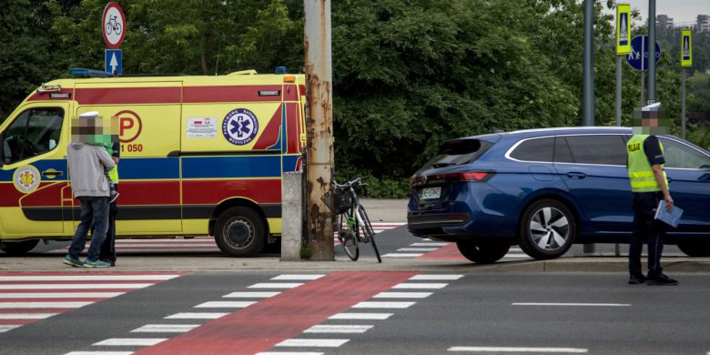 Olsztyn. 23-latek stracił prawo jazdy po potrąceniu rowerzystki