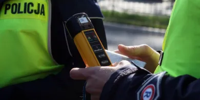 Długi weekend, krótki rozsądek. Na drogach powiatu wpadł m.in. 16-letni motorowerzysta z promilami