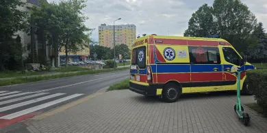 Nagórki. Młodzieniec na hulajnodze zderzył się z busem
