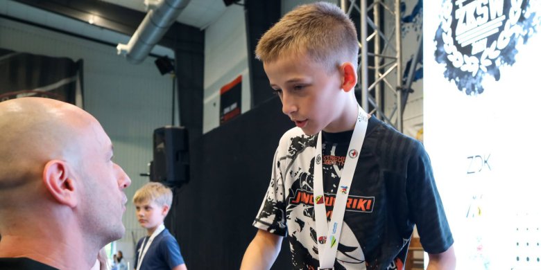 Artykuł: Muay thai. 12-letni mistrz z Olsztyna nie zwalnia tempa. Franciszek stawia na rozwój, nie tylko na medale