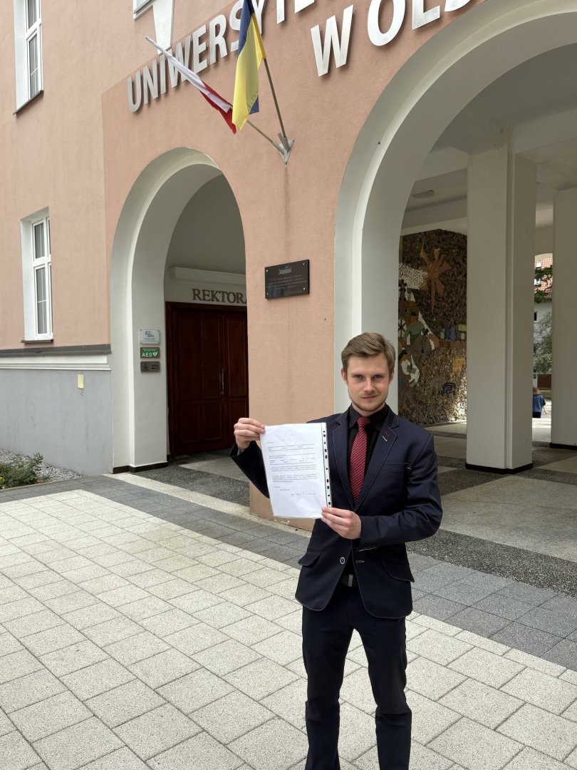 Czy z budynku UWM powinna zniknąć flaga Ukrainy? Złożono petycję w sprawie