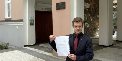 Czy z budynku UWM powinna zniknąć flaga Ukrainy? Złożono petycję w sprawie