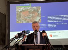 Zamek Kapituły Warmińskiej w Olsztynie słabo wyeksponowany? W planach jest wycinka drzew