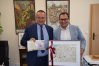 Od lewej: Andrzej Abako, starosta olsztyński i Szymon Bereska, prezes Banknoty Pamiątkowe Sp. z o.o.