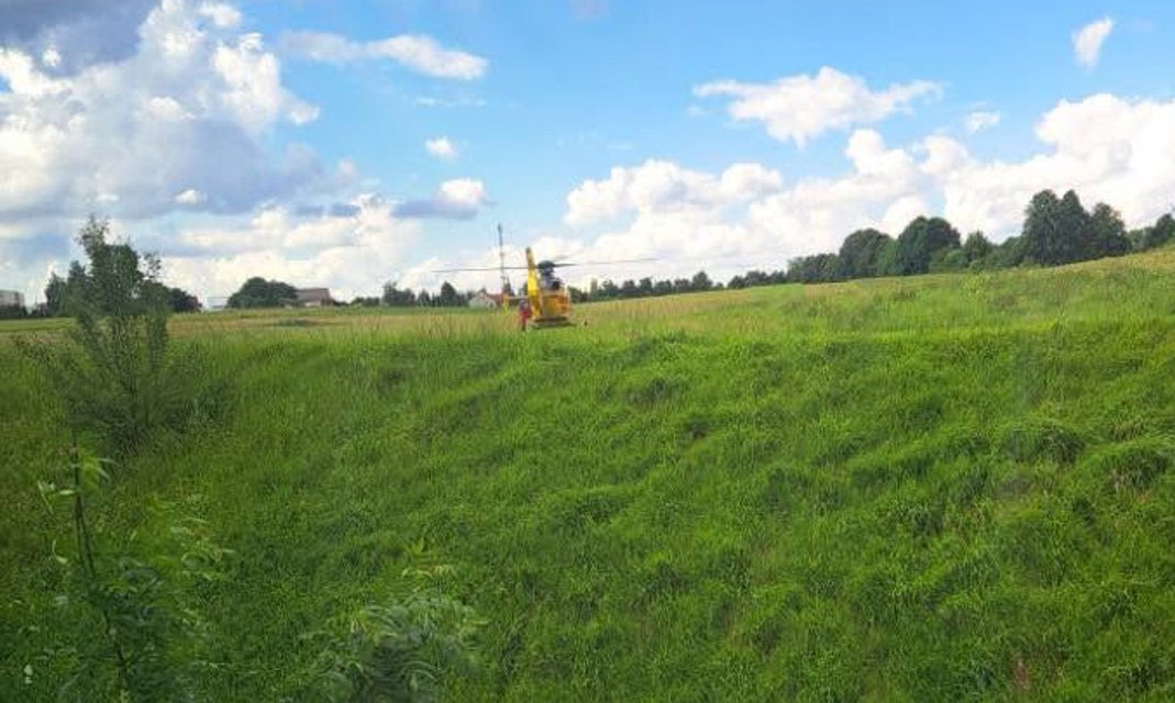 Dramatyczne chwile na wysokości Olsztynka. 16-latek wbiegł pod pociąg Intercity