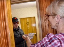 „W Olszynie działa grupa przestępcza”. Seniorki uwierzyły oszustom i straciły ponad 130 tys. zł