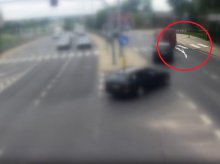 Rozlał farbę na ruchliwej ulicy w Olsztynie i odjechał. Monitoring pomógł ustalić sprawcę