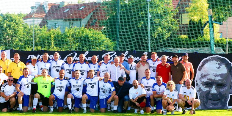 Artykuł: „Jakby wciąż był obok”. Za nami VIII Memoriał Andrzeja Biedrzyckiego – legendy Stomilu Olsztyn