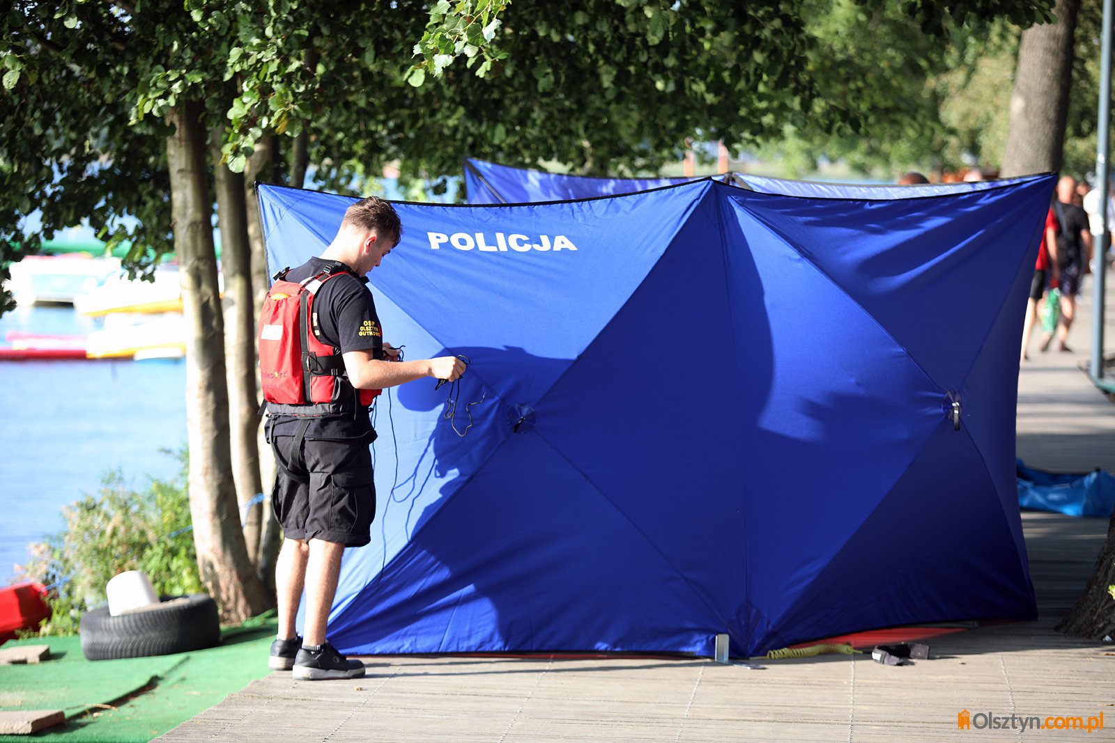 Tragedia w Sorkwitach. Mężczyzna zadzwonił do służb z łódki. Chwilę później on i jego córka nie żyli