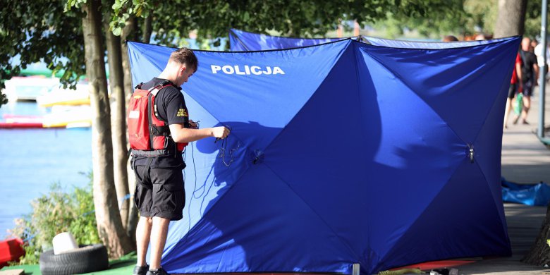 Tragedia w Sorkwitach. Mężczyzna zadzwonił do służb z łódki. Chwilę później on i jego córka nie żyli