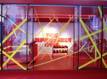 „Chodzi o to, żeby przełamać wstyd”. Nietypowa siłownia przed Galerią Warmińską pomaga zrozumieć chorobę otyłościową [ZDJĘCIA, WIDEO]