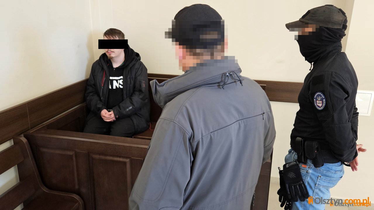 Olsztyn. Czterech młodych mężczyzn stanie przed sądem. Wśród zarzutów terroryzm i nazizm