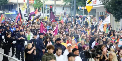 Głównymi ulicami miasta po raz 6. przeszedł Olsztyński Marsz Równości [ZDJĘCIA, WIDEO]
