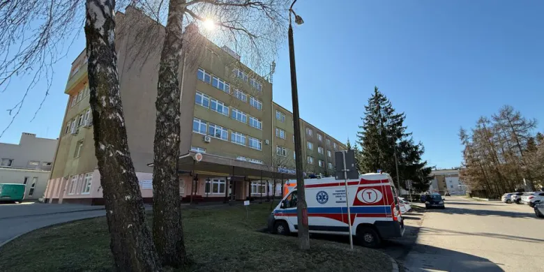 Skandal w Braniewie. Lekarz wykazywał, że pracuje... 72 godziny na dobę