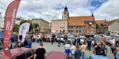 Motoryzacyjny hit lata? VI Spotkanie Klasyków w Barczewie z rekordową frekwencją [ZDJĘCIA]
