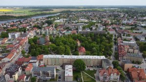 "Awantura polityczna" czy pociągnięcie do odpowiedzialności? Burmistrz Olecka bez wotum zaufania