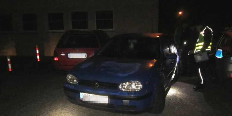 Os. Jaroty. Nie trzymał się pasa ani przepisów. 20-latek wpadł w ręce policji