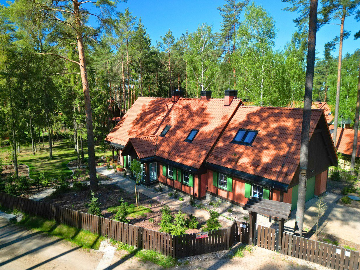 Dni otwarte Rezydencji Warmińskich w Pluskach i Działek Warmińskich nad Jeziorem Plusznym. W sprzedaży ostatnie wille i nowa oferta działek premium