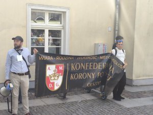 Marsz Wołyński przeszedł przez Olsztyn. W przemówieniach padły słowa pod adresem teatru im. Stefana Jaracza
