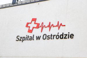 Ostródzki szpital płaci lekarzom 1600 zł za godzinę. Dane ujawnił dopiero pod presją sądu i mediów