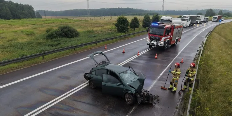 Niepokojący bilans weekendu. Pijani kierowcy, wypadek i ponad 40 kolizji na drogach powiatu olsztyńskiego