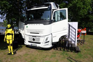 Volvo For Safety zawitało do Olsztyna. EX60, symulatory i nauka bezpieczeństwa nad Ukielem [ZDJĘCIA]