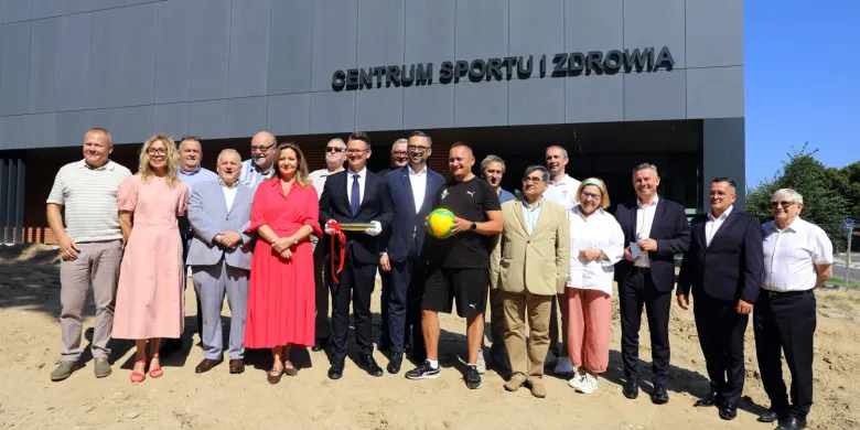 Pierwszy etap budowy Centrum Sportu i Zdrowia w Olsztynku zakończony. „Marzenie nabiera kształtu” [ZDJĘCIA, WIDEO]