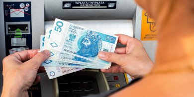 Artykuł: Koniec WIBOR-u, czas na POLSTR. Prawnicy ostrzegają przed aneksami do umów kredytowych