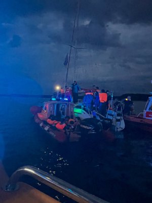280 interwencji w regionie po przejściu burz. Grad wielkości jabłek i dramat na jeziorze