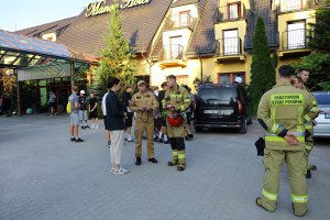 Ewakuacja 235 osób z obiektu noclegowego "Manor Hotel" na olsztyńskich Redykajnach. Usunęła się ściana [ZDJĘCIA, WIDEO]